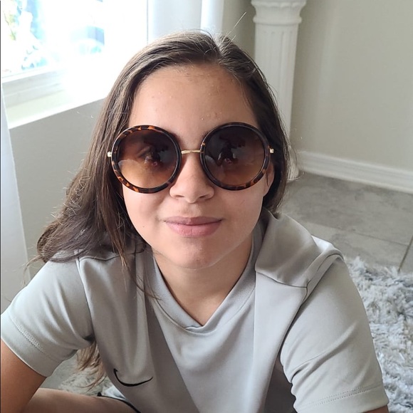 Accessories - Sunglasses Women Luxury round clear2 tone lens New Vintage Fashion sun glasses